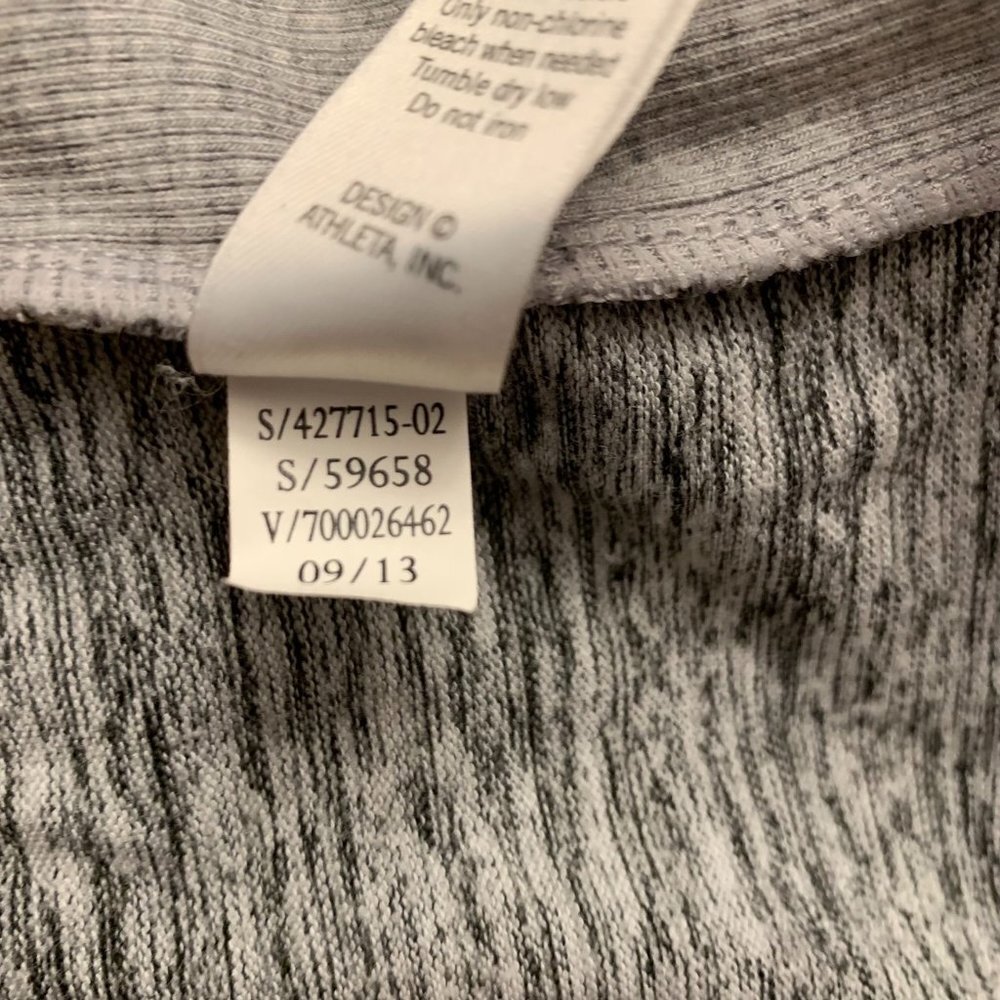 Athleta Pullover Batwing Robin Gray Size Small - Picture 9 of 10
